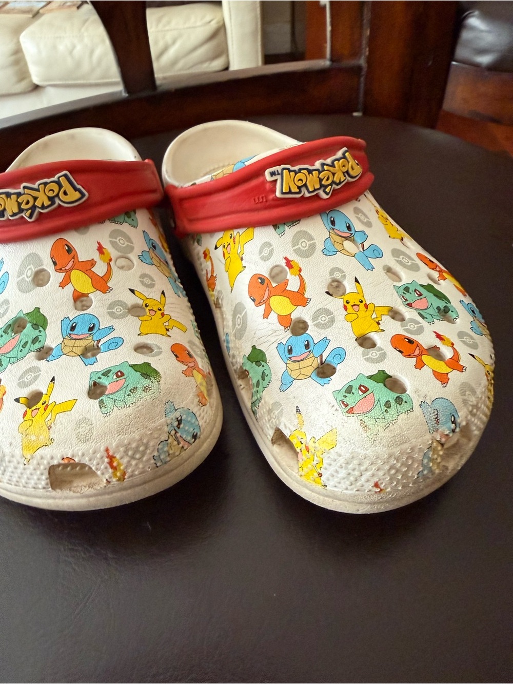 Pokémon crocs size J2